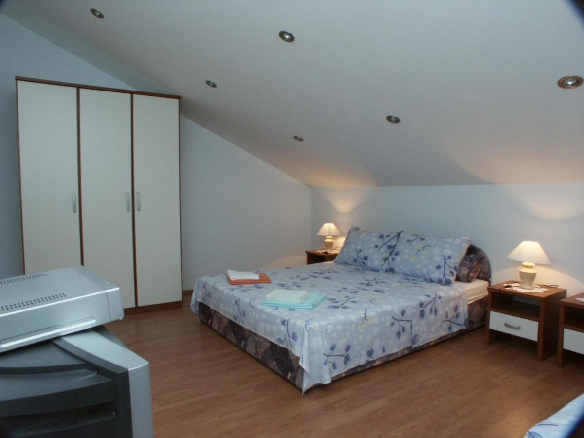 Apartments By The Sea Crikvenica - 2354 Ngoại thất bức ảnh