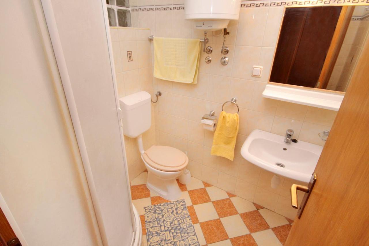 Apartments By The Sea Crikvenica - 2354 Ngoại thất bức ảnh