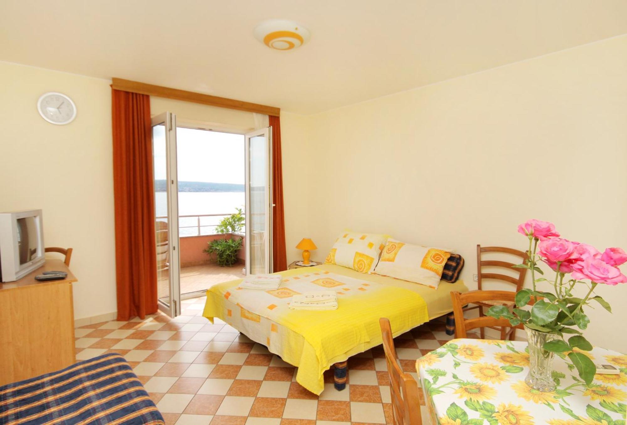 Apartments By The Sea Crikvenica - 2354 Phòng bức ảnh
